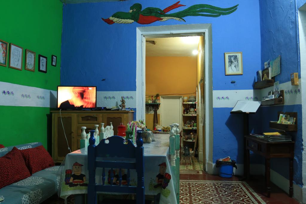 Hostel La Casa Del Tio Rafa Mérida Exterior photo